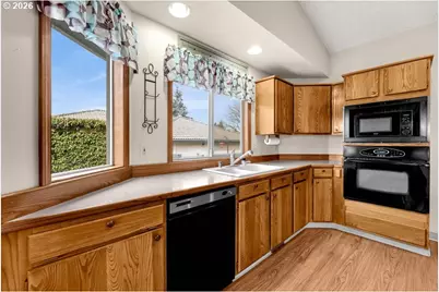 103 NW 95th Cir, Vancouver, WA 98665 - Photo 4