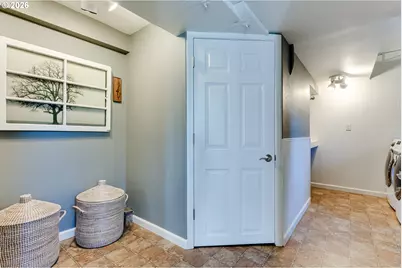 2096 Charnelton St, Eugene, OR 97405 - Photo 26