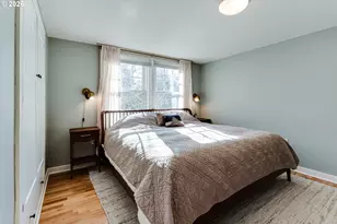 2096 Charnelton St, Eugene, OR 97405 - Photo 34