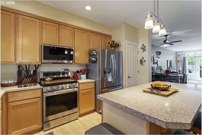 2508 NW 2nd Ter, Gresham, OR 97030 - Photo 6