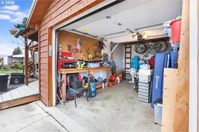 409 NE Court St, Dufur, OR 97021 - Photo 24