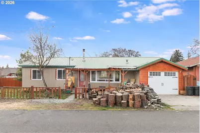 409 NE Court St, Dufur, OR 97021 - Photo 1