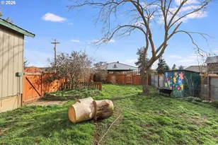 409 NE Court St, Dufur, OR 97021 - Photo 32