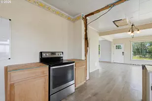 13600 McKinley Ln NW, Salem, OR 97304 - Photo 20
