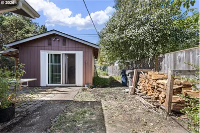 1572 Wilson Ct, Eugene, OR 97402 - Photo 36