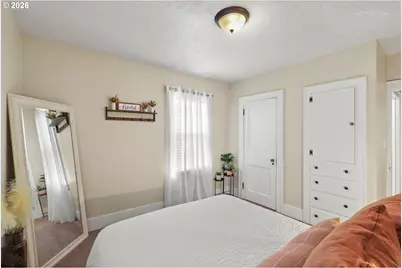 514 N College St, Newberg, OR 97132 - Photo 16