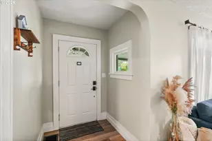 514 N College St, Newberg, OR 97132 - Photo 4