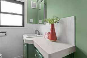7407 N Polk Ave N, Portland, OR 97203 - Photo 20