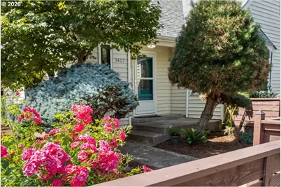 7407 N Polk Ave N, Portland, OR 97203 - Photo 2