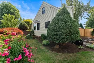 7407 N Polk Ave N, Portland, OR 97203 - Photo 38
