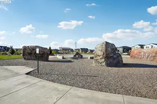 8105 SE Atwood St, Hillsboro, OR 97123 - Photo 32