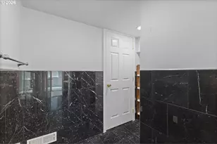 13712 SW 130th Pl, Portland, OR 97223 - Photo 38