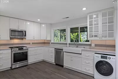 13712 SW 130th Pl, Portland, OR 97223 - Photo 28