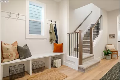 2873 NW 114th Ter, Portland, OR 97229 - Photo 2