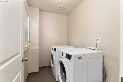 16327 SW Gemstone Ct, Beaverton, OR 97007 - Photo 32