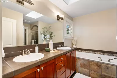 16327 SW Gemstone Ct, Beaverton, OR 97007 - Photo 22