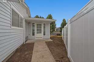 1305 Mulberry Dr, Woodburn, OR 97071 - Photo 26