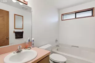 1305 Mulberry Dr, Woodburn, OR 97071 - Photo 20