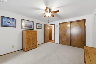 1305 Mulberry Dr, Woodburn, OR 97071 - Photo 18