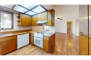 1305 Mulberry Dr, Woodburn, OR 97071 - Photo 10