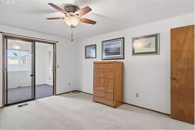 1305 Mulberry Dr, Woodburn, OR 97071 - Photo 16