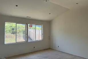 35541 Valley View Dr, Saint Helens, OR 97051 - Photo 6