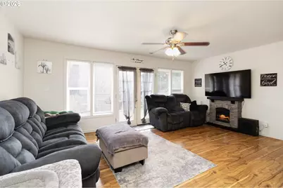 421 McAdams Rd, Longview, WA 98632 - Photo 8