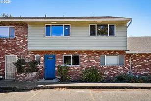 1302 NE Hogan Dr, Gresham, OR 97030 - Photo 4