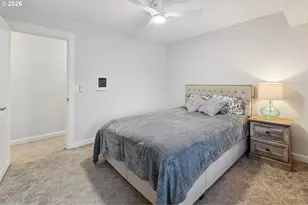1302 NE Hogan Dr, Gresham, OR 97030 - Photo 22