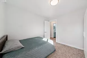 1302 NE Hogan Dr, Gresham, OR 97030 - Photo 28
