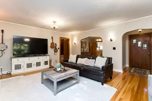 471 Montgomery St, Woodburn, OR 97071 - Photo 8