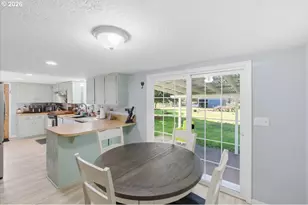 28484 Santiam Hwy, Sweet Home, OR 97386 - Photo 14