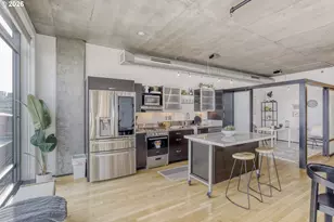 1410 NW Kearney St, Portland, OR 97209 - Photo 14