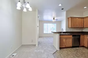 17072 SW Rockridge Ct, Beaverton, OR 97003 - Photo 16