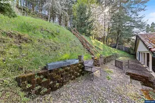 3418 Hidden Valley Dr, Salem, OR 97304 - Photo 26