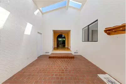 3418 Hidden Valley Dr, Salem, OR 97304 - Photo 2