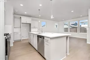 9047 S 2nd Ln, Ridgefield, WA 98642 - Photo 4