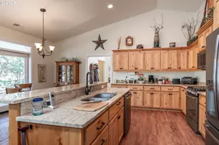 1480 West Tarragon Drive, Roseburg, OR 97471 - Photo 12