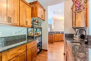 25125 SE Lamar Ln, Eagle Creek, OR 97022 - Photo 28