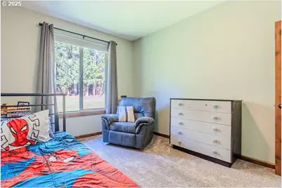 25125 SE Lamar Ln, Eagle Creek, OR 97022 - Photo 36