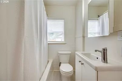 3610 I St, Vancouver, WA 98663 - Photo 8