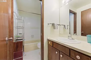 2281 Blackburn St, Eugene, OR 97405 - Photo 32
