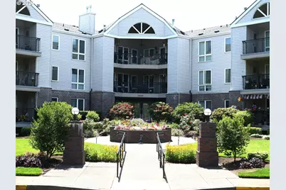 15530 NE Knott St #30, Portland, OR 97230 - Photo 2