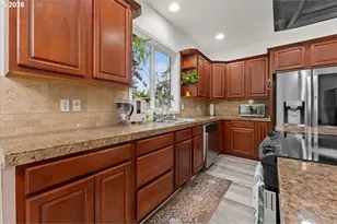 5022 SE 141st Pl, Portland, OR 97236 - Photo 12