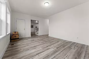 5022 SE 141st Pl, Portland, OR 97236 - Photo 10