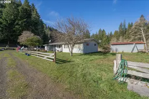 89009 Condon Creek Rd, Florence, OR 97439 - Photo 10