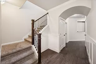 17811 SW Robert Ln, Beaverton, OR 97078 - Photo 4