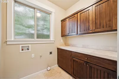 17811 SW Robert Ln, Beaverton, OR 97078 - Photo 26