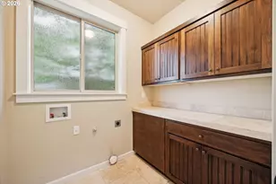17811 SW Robert Ln, Beaverton, OR 97078 - Photo 26