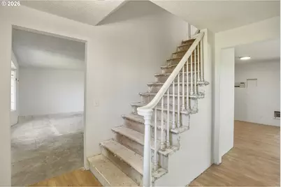 5778 Royal Ave, Eugene, OR 97402 - Photo 6
